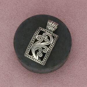 silpada sterling silver paisley filigree scroll s1744 pendant